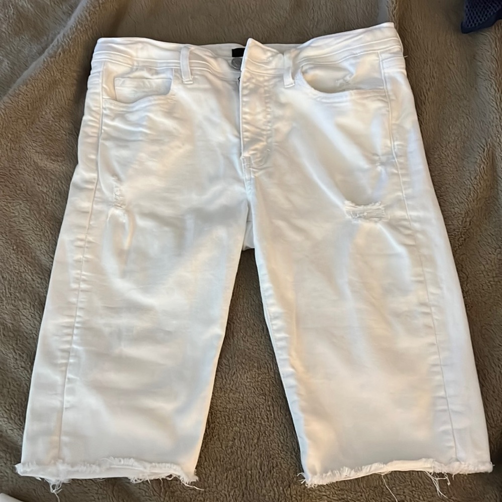 Vervet Bermuda knee length shorts.